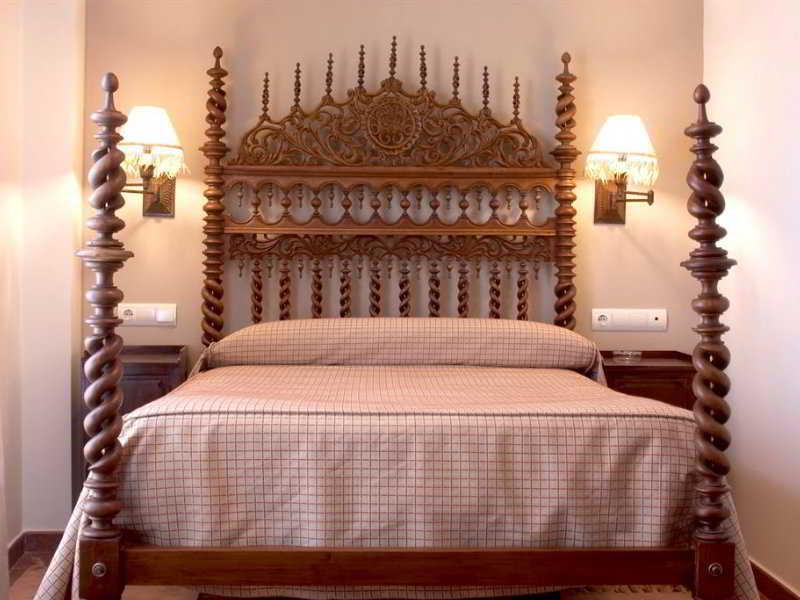 Palacio De Monfarracinos Benavente Room photo