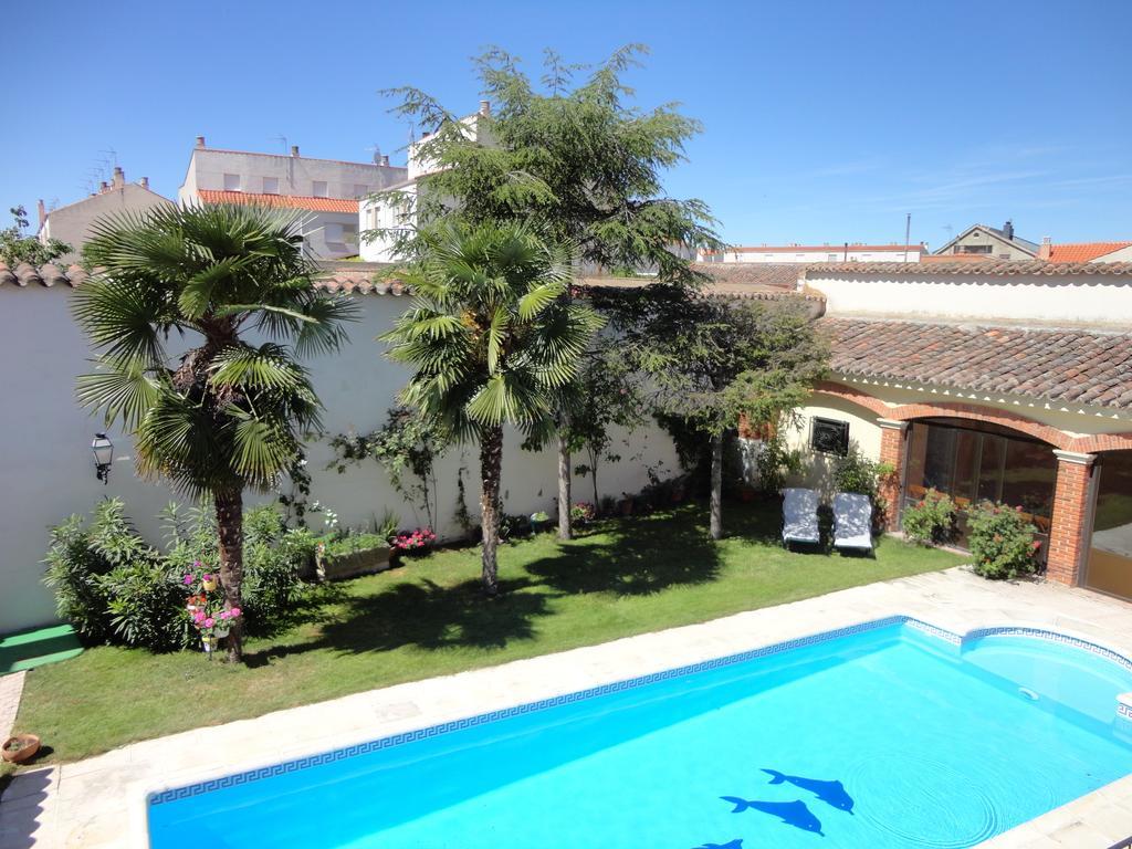 Palacio De Monfarracinos Benavente Exterior photo